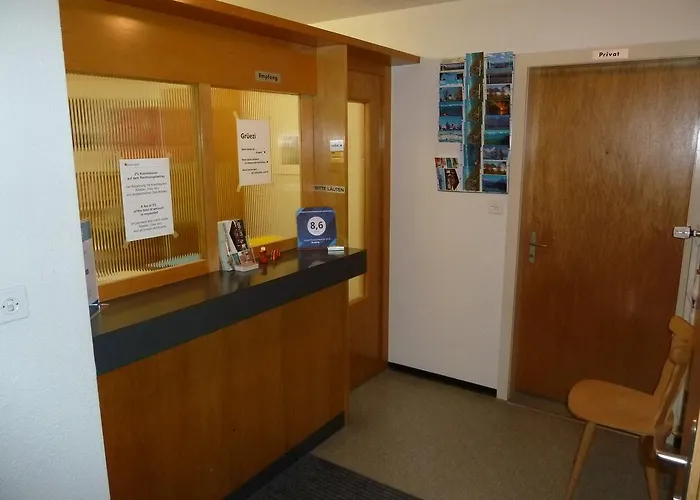 게스트하우스 Restaurant Sunnmatt Aeschi Bei Spiez